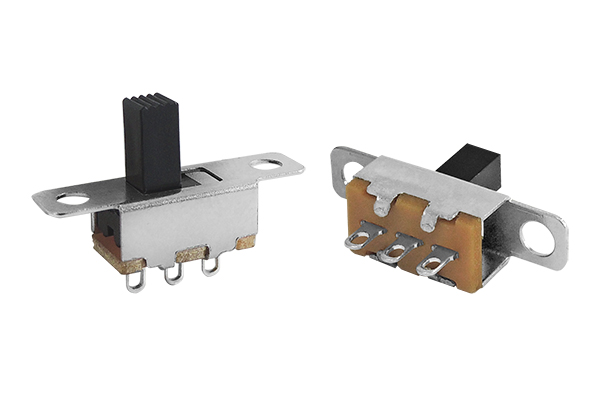 Mini interruptor deslizable 2 pasos 3 pines p/chasis